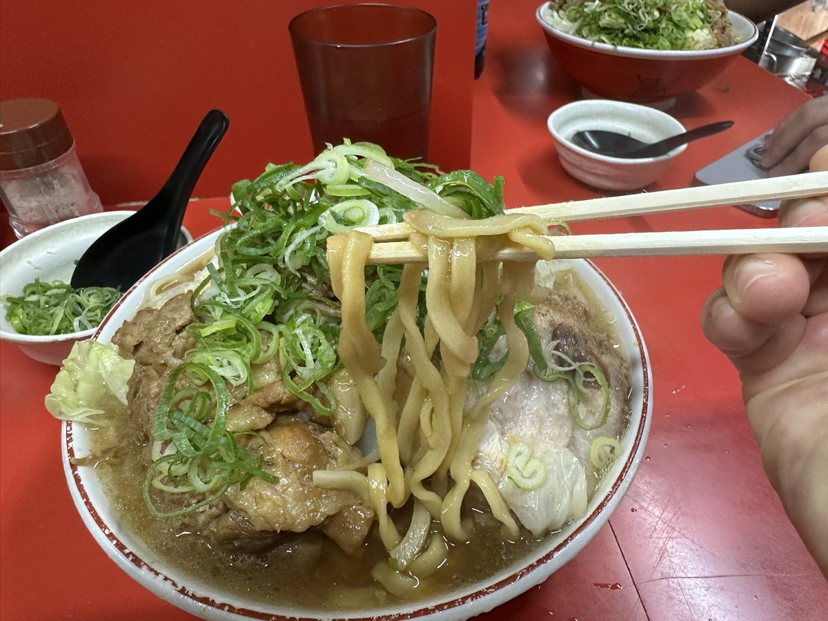 juv10ale's tweet photo. 念願の京都二郎🐷 #JiroClubGiappone https://t.co/ngarHUDF4m