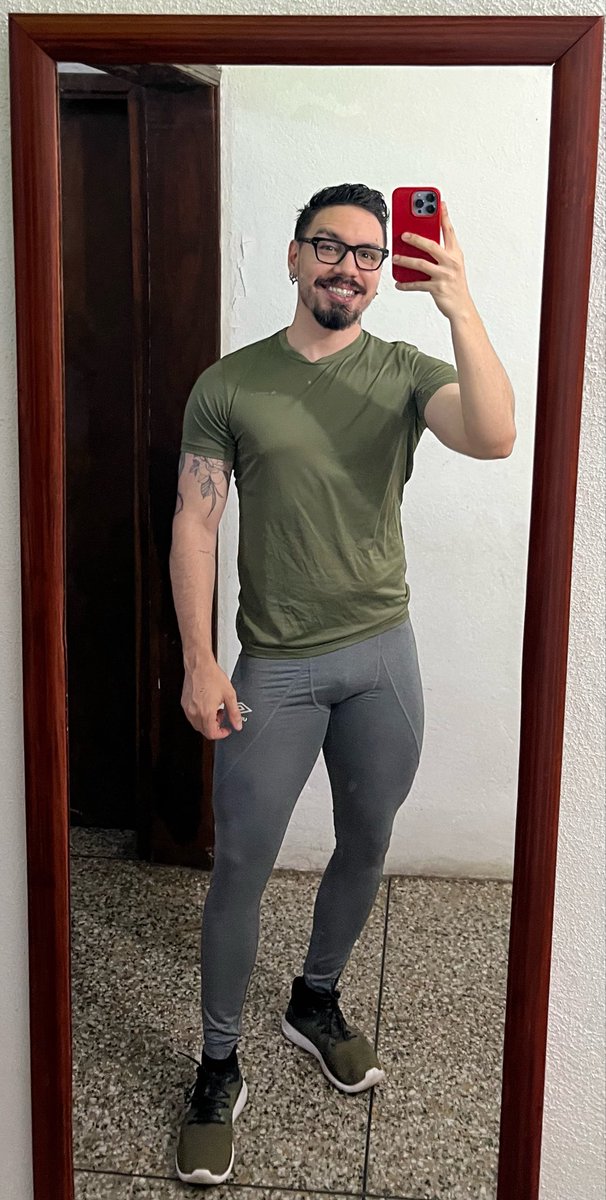 moisesnotmoi's tweet photo. Antes de 💪🏻 y después 😎 https://t.co/TB7CjVOFE6