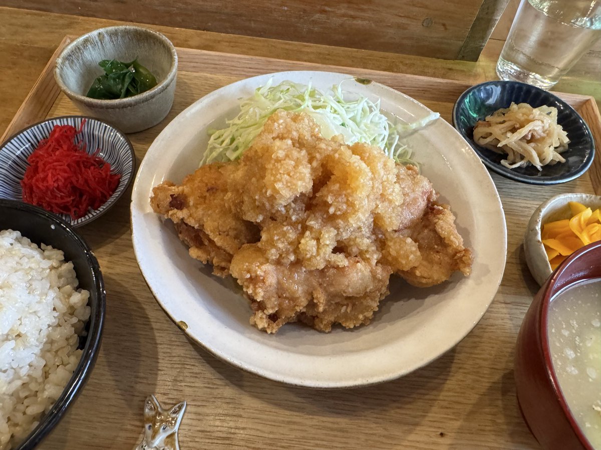 inetsh's tweet photo. 食堂めぐる『鶏もも肉の竜田揚げおろしポン酢』＠松陰神社前 https://t.co/FDqGTH7C2O