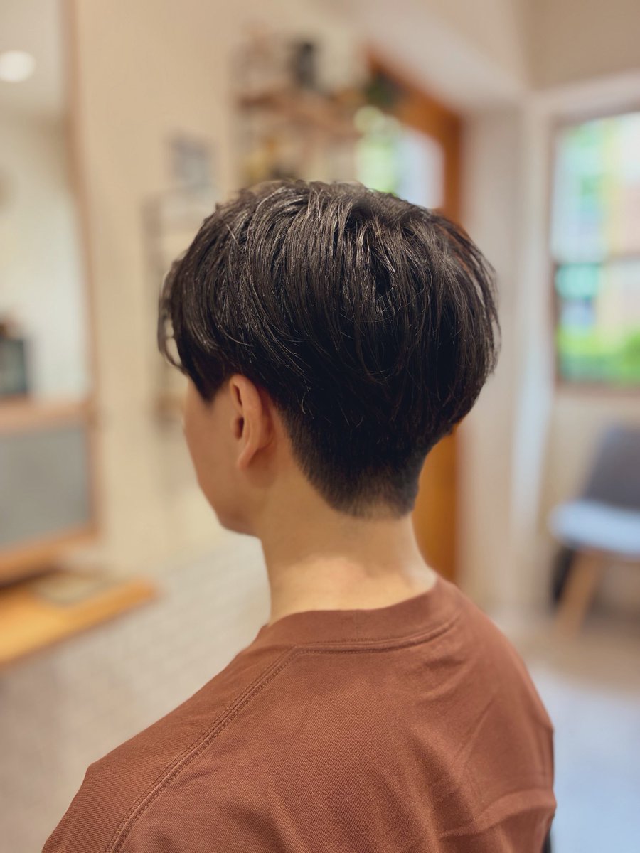HOLDA_31A's tweet photo. やっと髪切れた！
スッキリ😊 https://t.co/3jgGY5TmIe