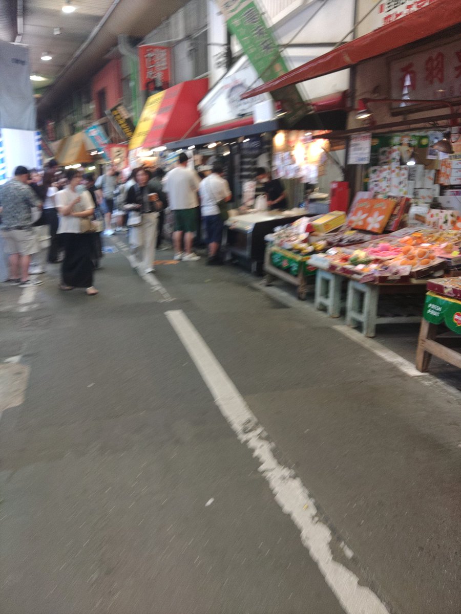 ikanattooooo's tweet photo. 旦過市場何食っても美味い https://t.co/ZawYdMP7NU