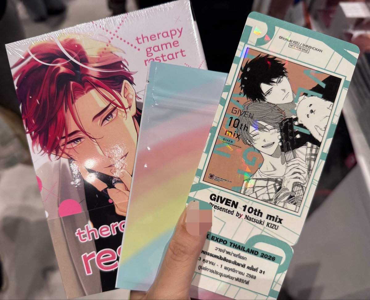 enigxxrkgk's tweet photo. กลับแระ อะไรไม่รุ้ ชั้นถาม3รอบว่าทำไมมันไม่มีของแถมหรอคะ เค้าบอกไม่มีนะคะๆๆอยุ่นั่น ถ้านี่ไม่ดูมาก่อนก็โดนแล้วปะ 555555 
ต้องเปิดรูปให้ดูอะ 😅 แล้วคนก่อนหน้าชั้นก็เห็นซื้อเรื่องนี้ จะได้ของปะ หรือโดนบอกงั้นแล้วไปเลย คือนี่ไม่ยอมไง https://t.co/HHV9Hq6byE