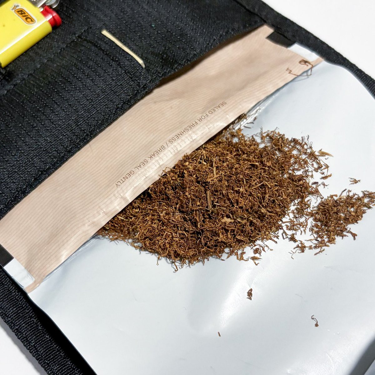 再入荷】NON SERVIAM Shag Pouch 実用性の高いシャグポーチ。 シャグは