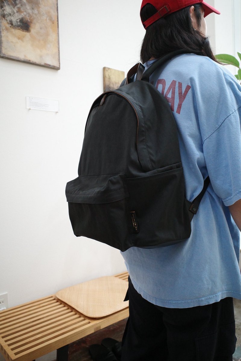 RollingDubTrio's tweet photo. DAILY BACK PACK
本日より発売となります。

https://t.co/Y7JDWKxuVy https://t.co/t1Q6XqBeqN