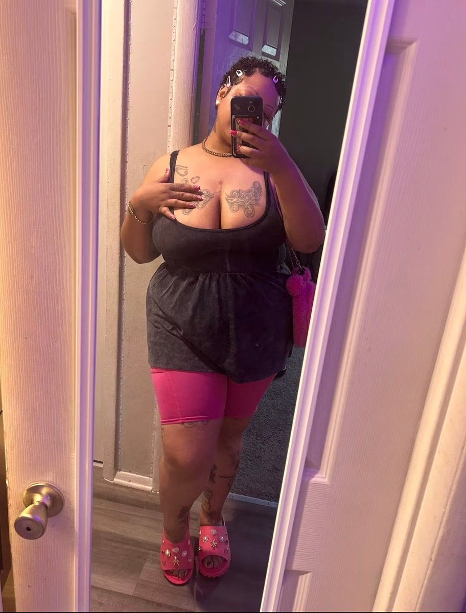 MaDommeHarley's tweet photo. Tiddies 😮‍💨💁🏽‍♀️ https://t.co/GC0nwFa0Mp
