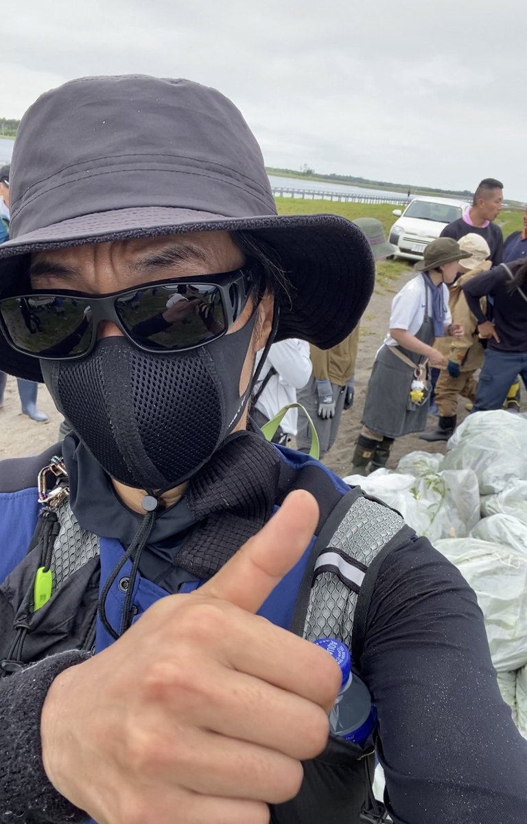 APstudioG369's tweet photo. 春国岱で
ウラギク保護完了✅
オニハマダイコン駆逐完了✅
15時からニホロで
北方領土まで歩こう会の受付へℹ️
其れ迄休憩とス☕️ https://t.co/eBC8f5Dw5Z