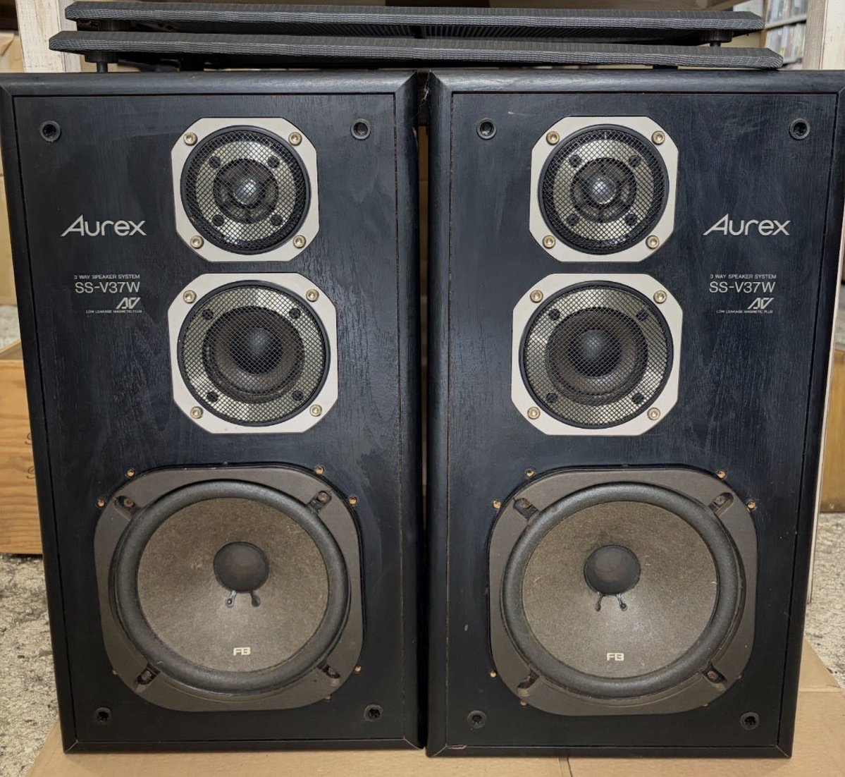 続きまして、 スピーカー2台目！ Aurex SS-V37W 販売価格 2980円