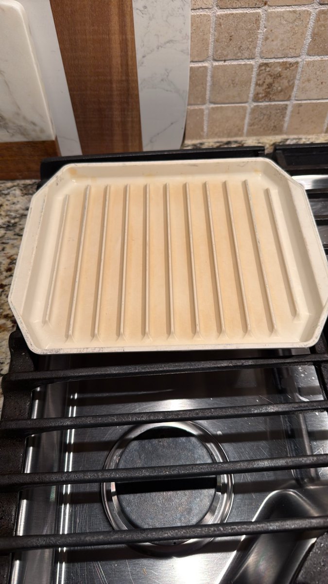 kevin_oakes3's tweet photo. @meathead Couldn’t agree more on the results! We have had one of these for 20 years; a gift from my parents to coincide with their use of the same thing when they discovered the microwave’s best uses 20 years before that. It works amazingly well, especially with a blanket of paper towels if you don’t want the rendered bacon fat. For us though, we seldom use it now, as I find it more economical to just put a full package of bacon in the oven, as our family doesn’t really need bacon day to day. 
Still an amazing, clean, simple, better than average way to cook bacon!