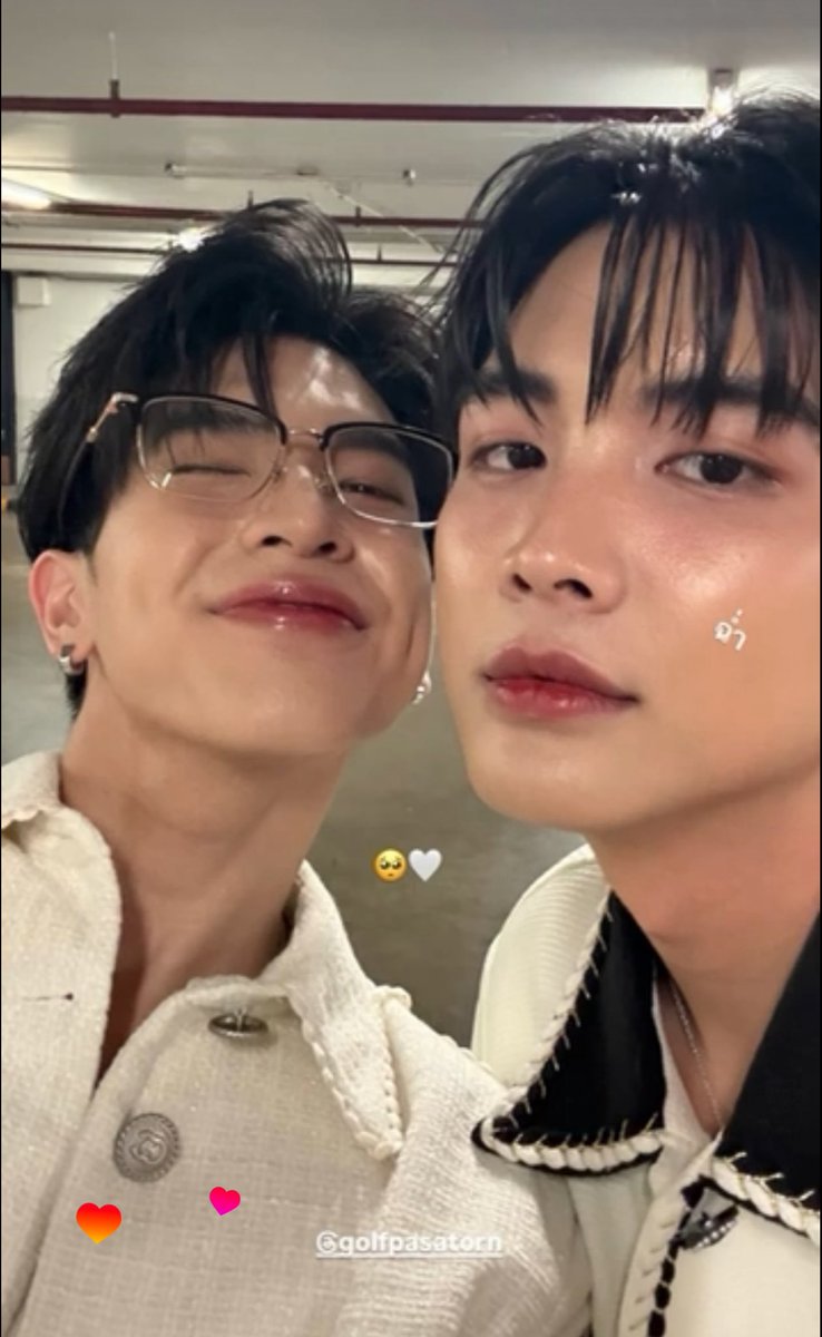 khadkunkhap_'s tweet photo. 2026                                        2025

my babies so precious lets keep going naaa 💗🫳

#pie_saran #golfpasatorn #piegolf 🥧⛳️ https://t.co/z6FLlEKVow