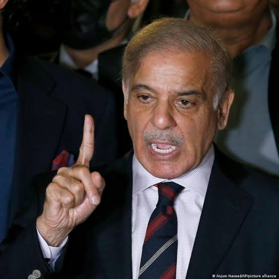 mRazaButt's tweet photo. یہ تحفہ وزیراعظم کا ہم کو نوازشریف صاحب نے دیا تھا 
مبارکباد بھی نوازشریف کو دینی بنتی ہے https://t.co/K6hl3F9PpR