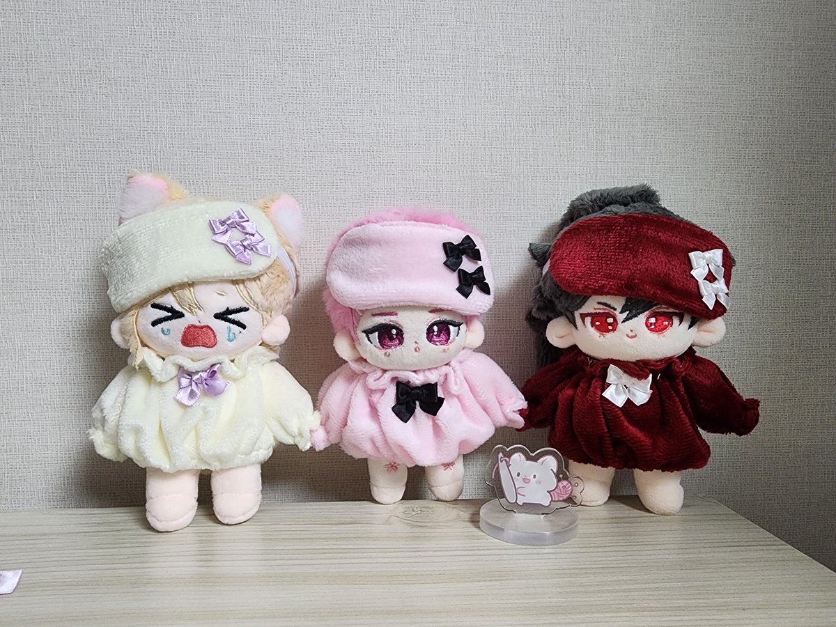 todayisclear_v's tweet photo. 🍀RT+팔로워 한분 의상선물🍀

      ｡*⭒⑅ 코야코야맨투맨⑅⭒*｡
                       10cm용

7월11일 오후 8시 ~ 7월13일 오후 8시

구매전 문의는 오픈채팅으로 문의주시면 상담가능합니다❤️

잘부탁드립니다🙇‍♀️ https://t.co/zFhUTrlbmg