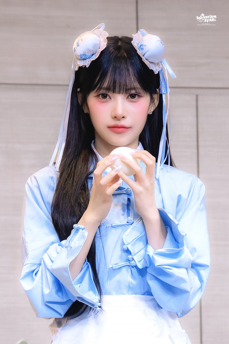 Salvation_Star_'s tweet photo. 260710 🥢🥢🥢

#리센느 #RESCENE #리브 #LIV https://t.co/DwqcOloudW