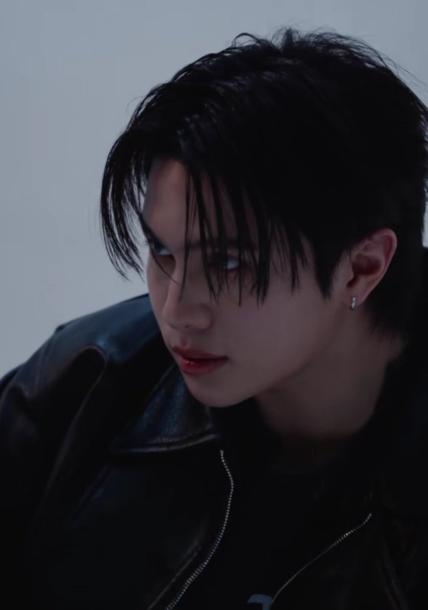 wjkplvr's tweet photo. the hottest and most attractive man in the whole world https://t.co/4yKASzb9fH