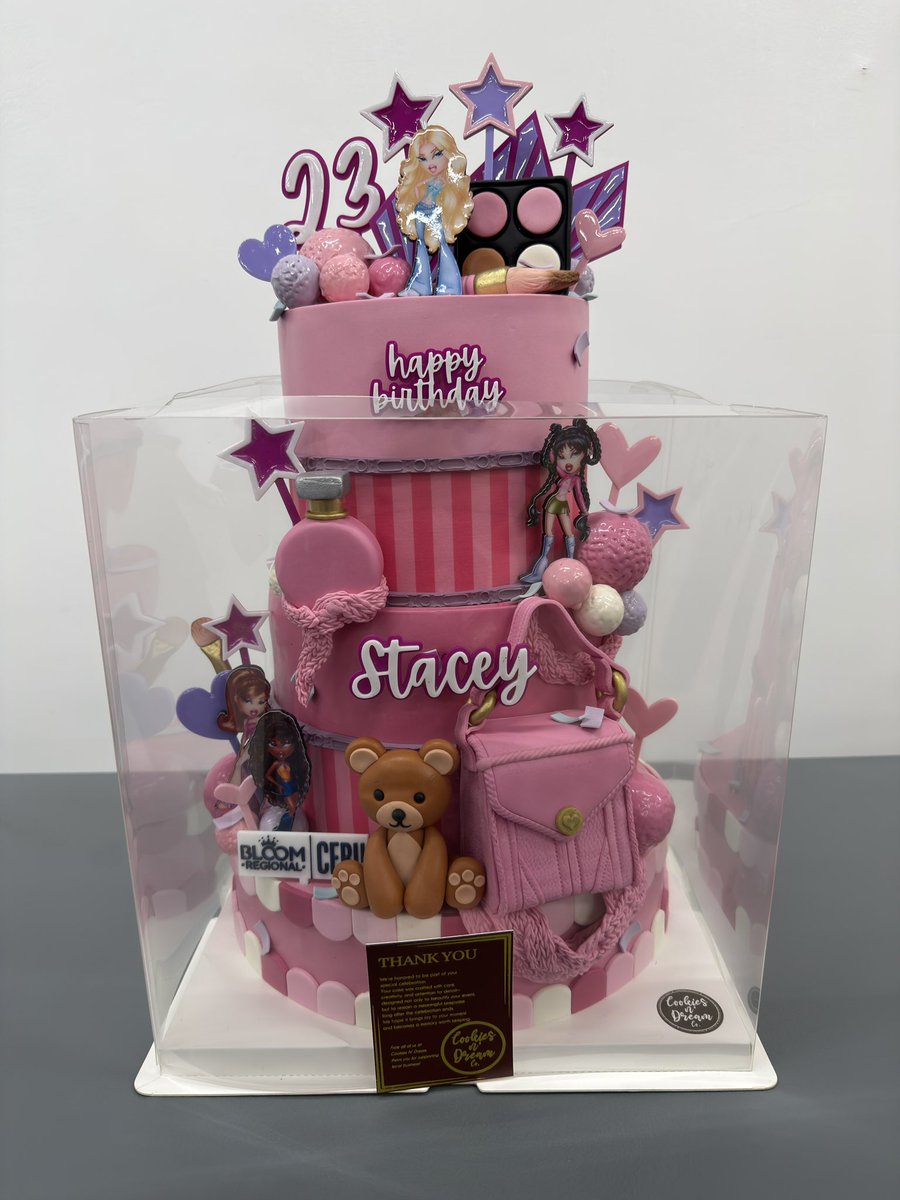 TEAMBLOOM_CEBU's tweet photo. Birthday Cake for @bini_stacey 🎂💗

Happy Birthday, Our Princess! 💐

#TeamBloomCebu
#BINISignalsInCebu
#BINI
#BINI_SIGNALS_WORLDTOUR_2026
#BINI_SIGNALS_CEBU https://t.co/qFeXm881xv