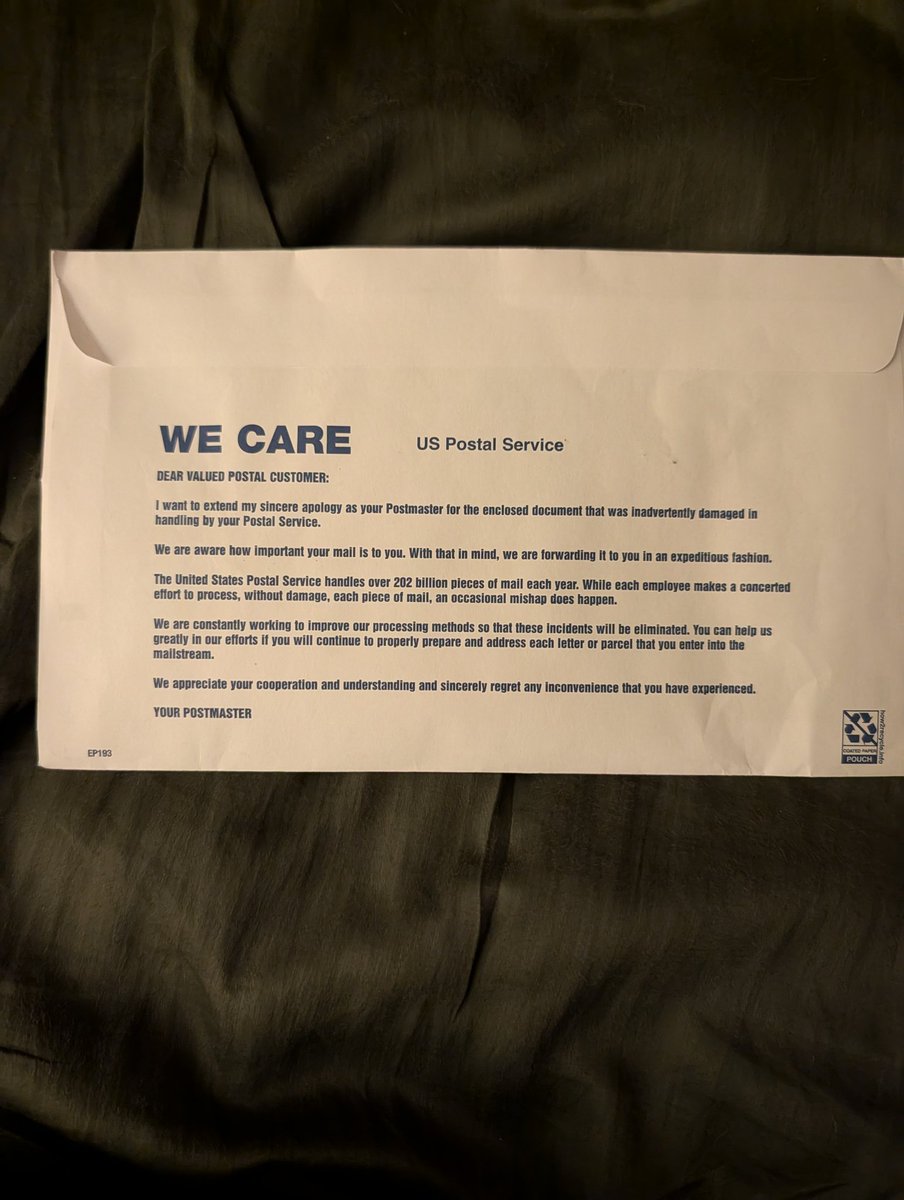 cuntyode's tweet photo. seumi mail...? https://t.co/dD50TIOzGi