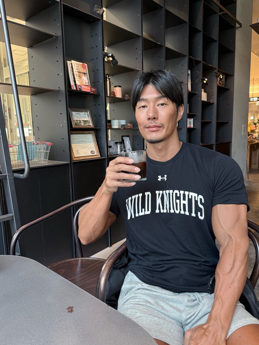 hisano1012's tweet photo. カロリーがないのに美味しい
それがアイスコーヒーの良さ https://t.co/oCVVueO26T