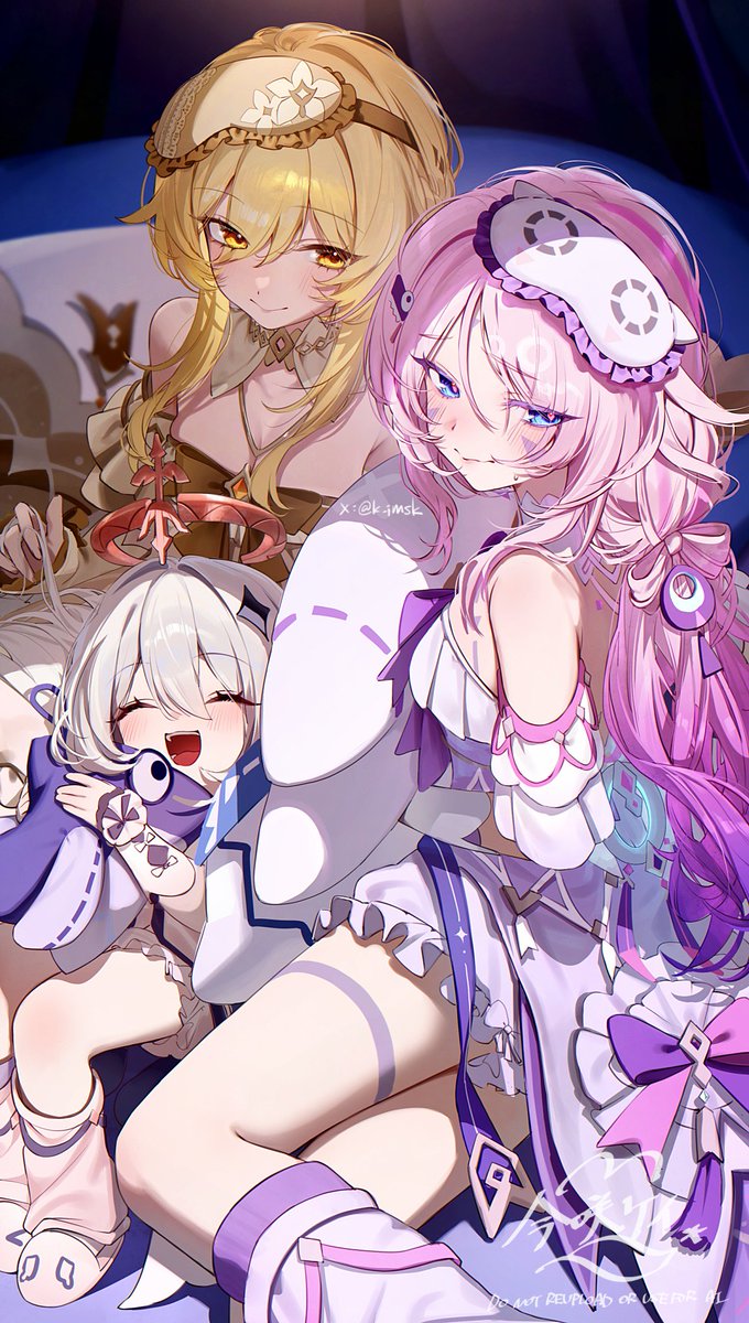 k_imsk's tweet photo. おそろいパジャマでお泊り会 https://t.co/n8eKvENJK7