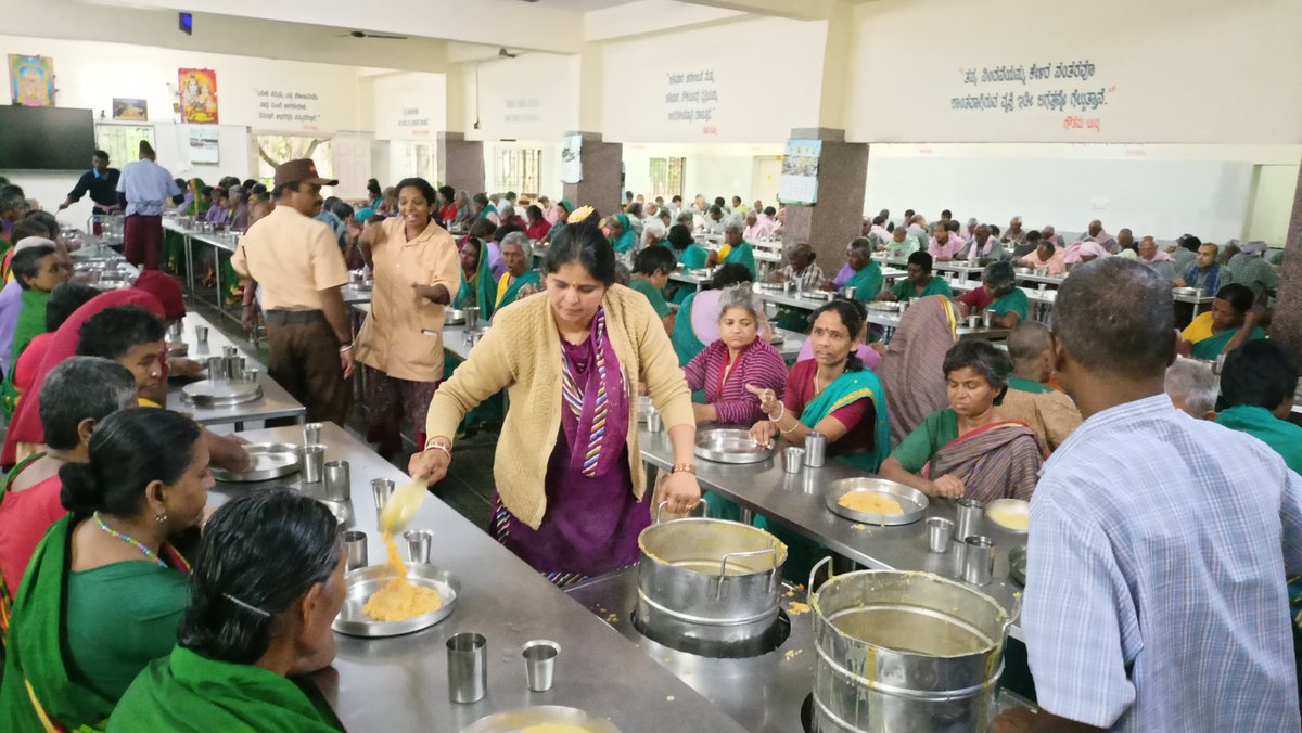 npkbng's tweet photo. Good morning, NPK Bangalore Breakfast
#SocialAudit_SWDMeals
#SWDGoK
#CentralReliefCommittee https://t.co/DDkK7rFn20