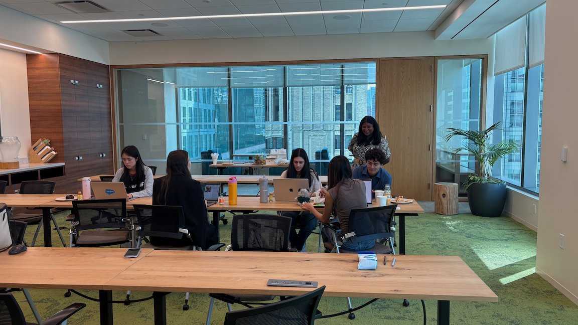 salesforcejobs's tweet photo. Growth and learning are encouraged at Salesforce, especially in today’s AI-forward era. 🙌 

Our NYC Culture Guides brought employees together for an AI Fluency Quest, a hands-on challenge where teams worked through real prompts and walked away with practical skills for their everyday work. What a great way to learn and connect!