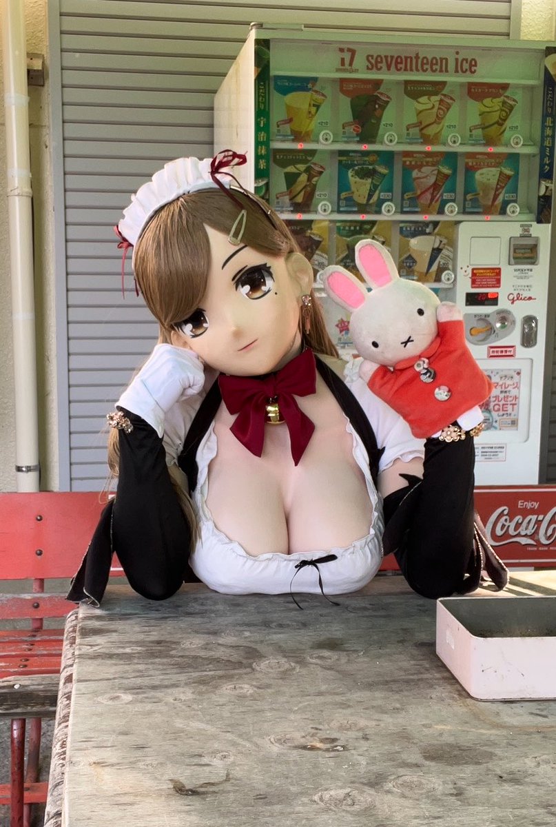 akiramagica46's tweet photo. 平尾台の深夜ドリフト・騒音問題について

平尾台では夜間、早朝にドリフト走行をする行為や大きな騒音が問題になっています。
これにより、以下の対策が取られました。
•  千貫岩駐車場は、夜間・早朝の使用が禁止になりました。
•  センター前駐車場についても、今後夜間使用が禁止される可能性があります。
平尾台およびその周辺には住宅地があり、騒音・暴走行為・ドリフト行為は大変な迷惑行為です。
このような事が続くと、平尾台全体でさらに厳しい規制がかかる恐れがあります。

私もクルマ、バイク、とても大好きです！カスタムも楽しいですよね。
　
なるべく他人様に迷惑をかけない最低限のルールってあると思います、いつでもいつまでも平尾台を楽しく過ごせる場所であってほしいと願う私の独り言です。

#平尾台