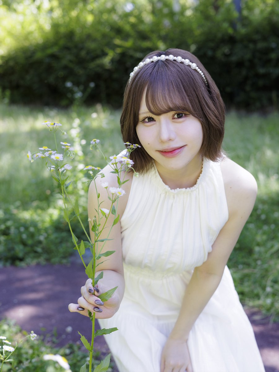 MusicCultureinf's tweet photo. SKE48 8期生 
10周年を記念した 完全撮り下ろしフォトブック発売決定！ 
🔗https://t.co/n6Lj2evv1P 

佐藤佳穂「7人全員で書いたプロフィール帳のページと、全員の親からの言葉も入れたいという8期生からお願いした特別なページがあるので、どんな事が書いてあるんだろう…？とワクワクしています。写真もすごく可愛いんですが、隅々まで読みたくなるような、10年間が詰まっているページが多いので、私たちにとっても宝物になると思います！」

#佐藤佳穂　@BCNOkaho