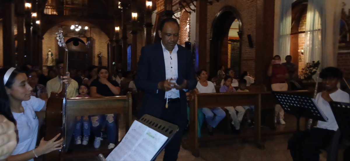 camaverrys77's tweet photo. Presentación Estudiantina Cuerdas y Madera 2026 a la Virgen del Carmen #Amen #RiosucioCaldas #Carpinloro https://t.co/mv27SXCLL1