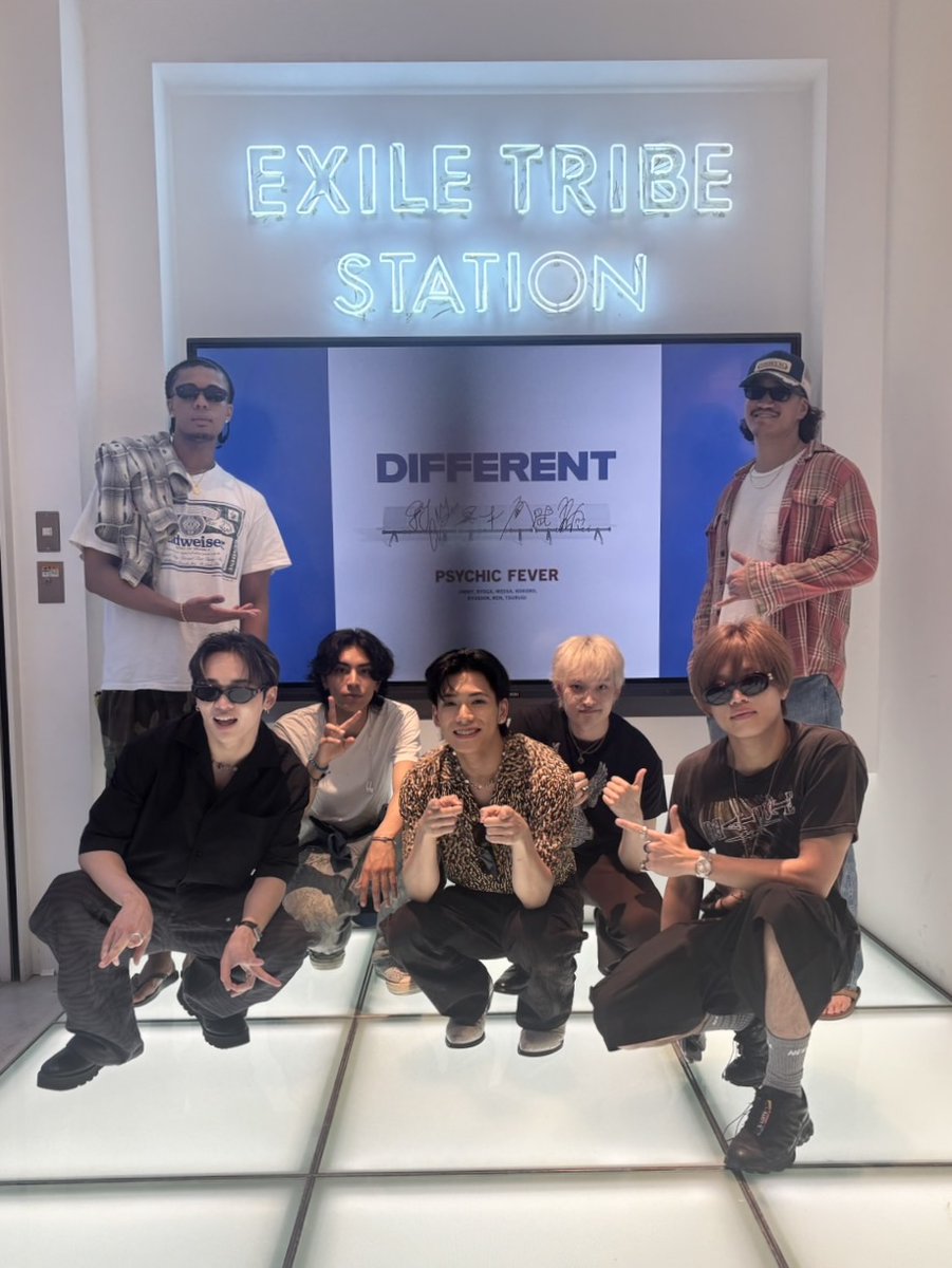 psyfe_official's tweet photo. [📸]

EXILE TRIBE STATION TOKYO
Thank you!

2nd ALBUM 『DIFFERENT』
ぜひチェックしてください✨

┈┈┈
2nd ALBUM 『DIFFERENT』
https://t.co/zBojlQZBmR
┈┈┈
"If You're Mine" Official Music Video
https://t.co/cVzmG54vSi
┈┈┈

@ETS__OFFICIAL  #ETS
#PCF_DIFFERENT
#PSYCHICFEVER https://t.co/e4XhSjv5z1