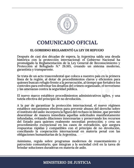 TuckerGringo's tweet photo. No queremos "chistes", Romo. Queremos que vos:

~ Asistas con Migraciones para denunciar africanos ilegales

~ Derogues la Ley de Refugiados https://t.co/riM9VltqCC