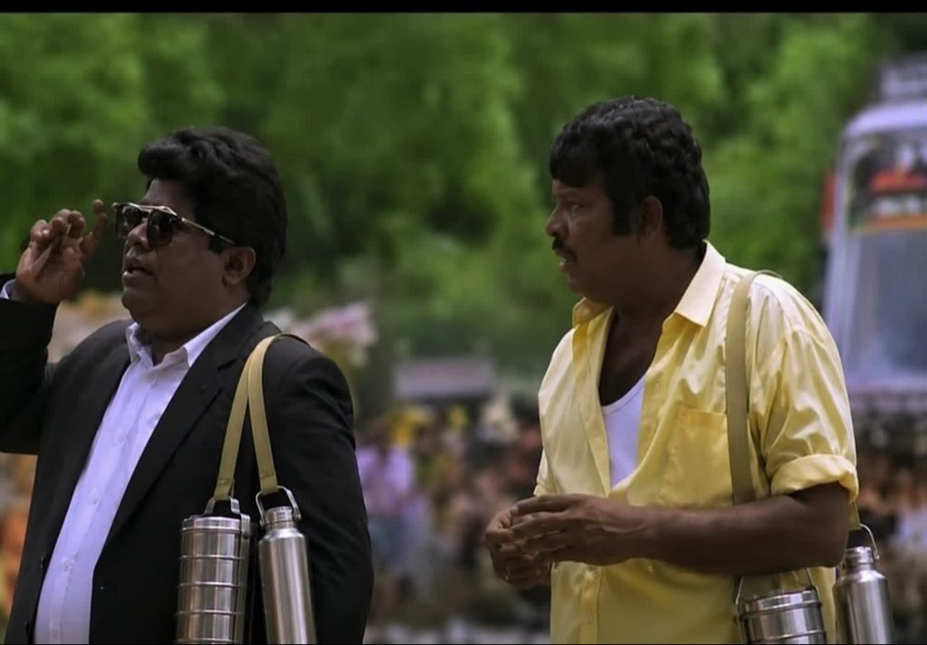 tn_updatess's tweet photo. எவனாவது லஞ்சம் கேட்டான்னா என் பேர சொல்லுங்க..
.

அப்பவும் கேட்டான்னா..?
.

அவன என் கட்சில சேர சொல்லுங்க... https://t.co/0NrahaoZvv