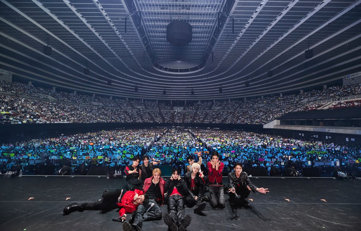 YGFacts_sprt's tweet photo. TREASURE opens fan concert tour in Japan with sold out shows in Osaka! 

TREASURE said, "Spending time with TREASURE MAKERs is a great source of strength and happiness for us. Thank you for always supporting us unchangingly, and we will become a TREASURE that repays you with even better performances and stages."

🔗 https://t.co/d556MRMRbn

#TREASURE #트레저 @treasuremembers