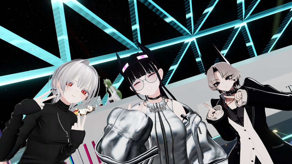 sunny_after6's tweet photo. 凛兎 #HarmonyOfZest に参加してきました❣️
劇王virtualでLu-nyanさんのパフォーマンスを拝見してまた見たくて参加したのですが全部がすごかった……!
パーティクルとパワフルな踊りに圧倒されて一瞬の1時間でした✨
本当に楽しくてもっと見ていたかった…
アフターもありがとうございました!
#LYNT https://t.co/RnkBanPVmG
