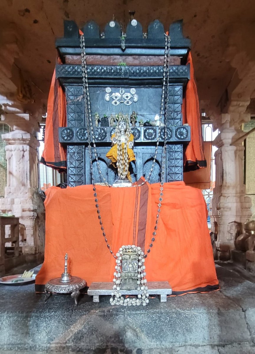 Jaggesh2's tweet photo. ಇಂದಿನ ರಾಯರ ಬೃಂದಾವನ ದರ್ಶನ 🙏

ಶುಭ ಶನಿವಾರ🙏 https://t.co/biMjqlDOb5