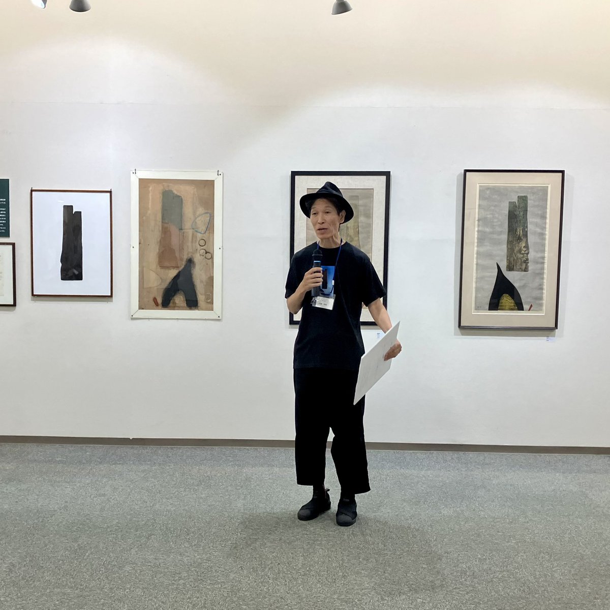 mayanmoyan's tweet photo. 沼津市庄司美術館で版画家「山口源」氏の展示会が始まりました。58年ルガノ国際版画コンクールでグランプリに輝いた「能役者」を皮切りに、幼少期からの生き様を体感出来る回顧展です。
マルサン書店の“あれ”もそうだったのか！50年来の謎がいま甦るっす！
#山口源　#庄司美術館
https://t.co/BemsykGE6q