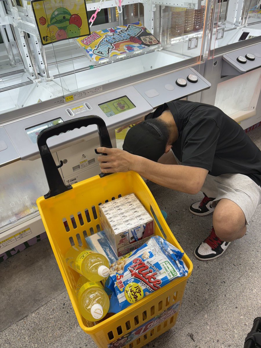 haraguchiakira's tweet photo. 越谷のクレーンゲーム店で。
めちゃくちゃ取れて嬉しい！最高！ https://t.co/yuUzKkuefj