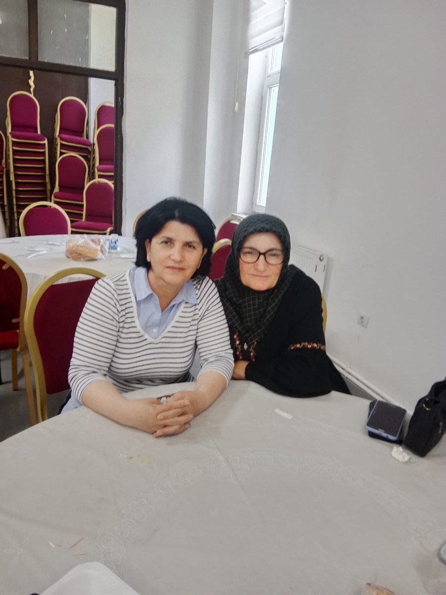 map_kirikkale's tweet photo. @map_kirikkale olarak amaçlarımızdan biriside sosyal yardımlaşma kültürümüzü canlı tutmaktır .Ailelerimize destek olarak @mehiraileplatformu çalışmalarını anlatmak gençlerin evliliğe teşvik edilmesi ve yardımlar konusunda bilgi vermektir. https://t.co/w9dJKC4SnL