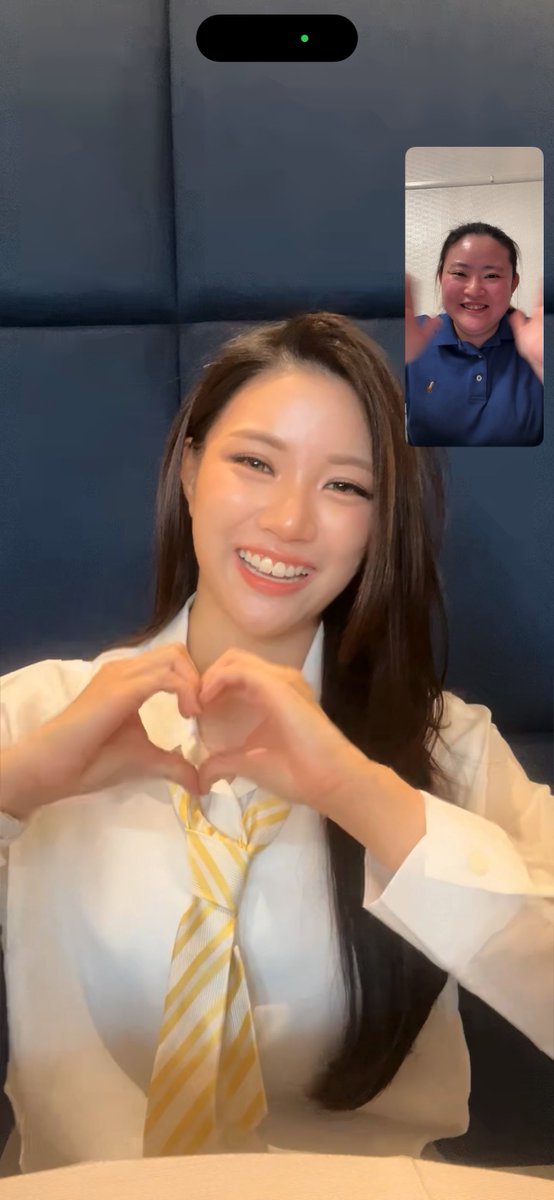 Eelin1124's tweet photo. So happy to see and chat with u again Ginny🥹🫶🏻🥰

No matter how long it has passed, my love for u will never change💜
Not sure how long forever is, Let’s count it together🤙🏻

GINNY FRESHY SQUEEZED CORN JUICE 
#GinnyxWeiChangLi 
#ginnynatnicha 
#ginnyspaca 🦙🤍 https://t.co/3Xqdlb61dL