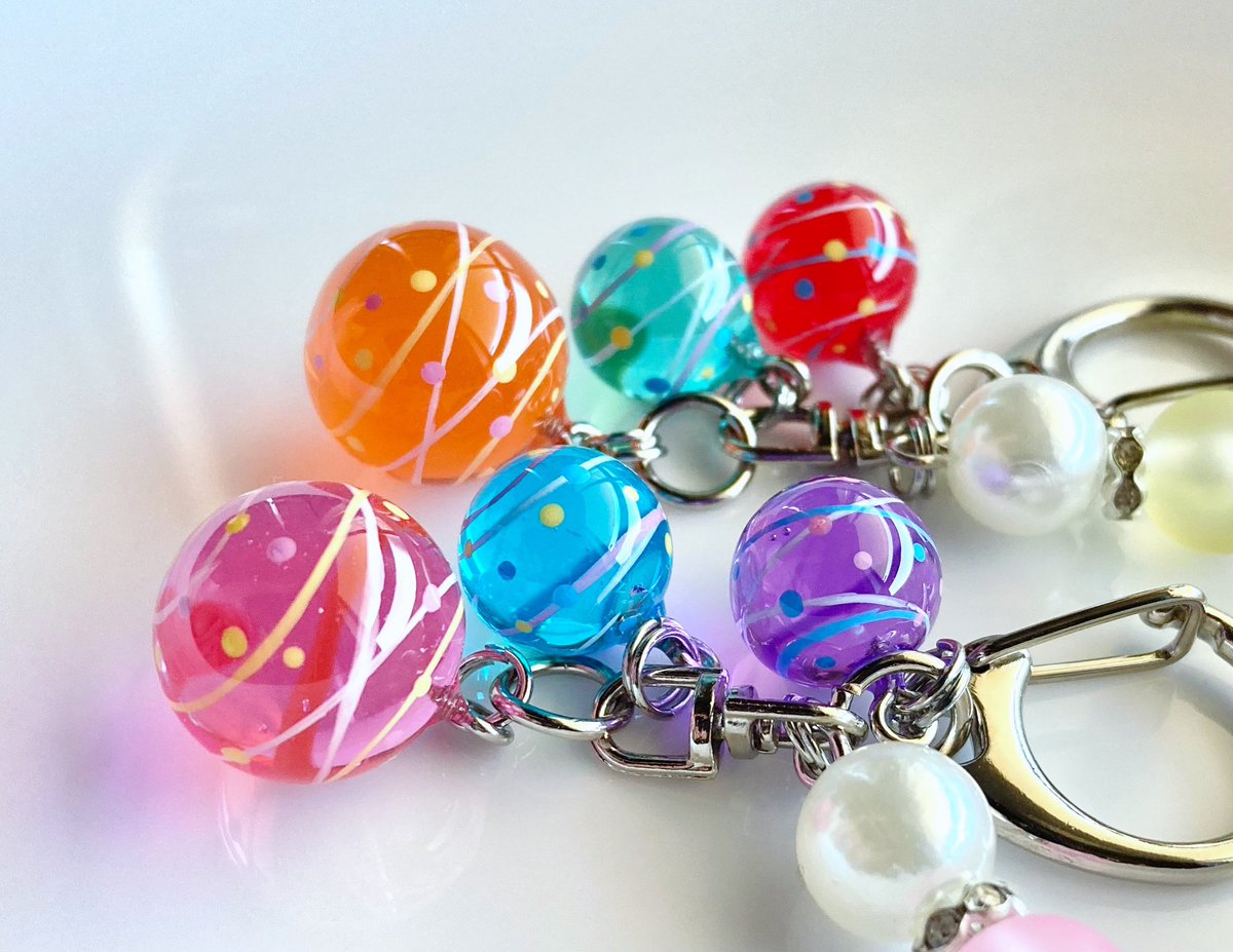色とりどりの水風船バッグチャーム🎈 #レジン #ハンドメイド #バッグ