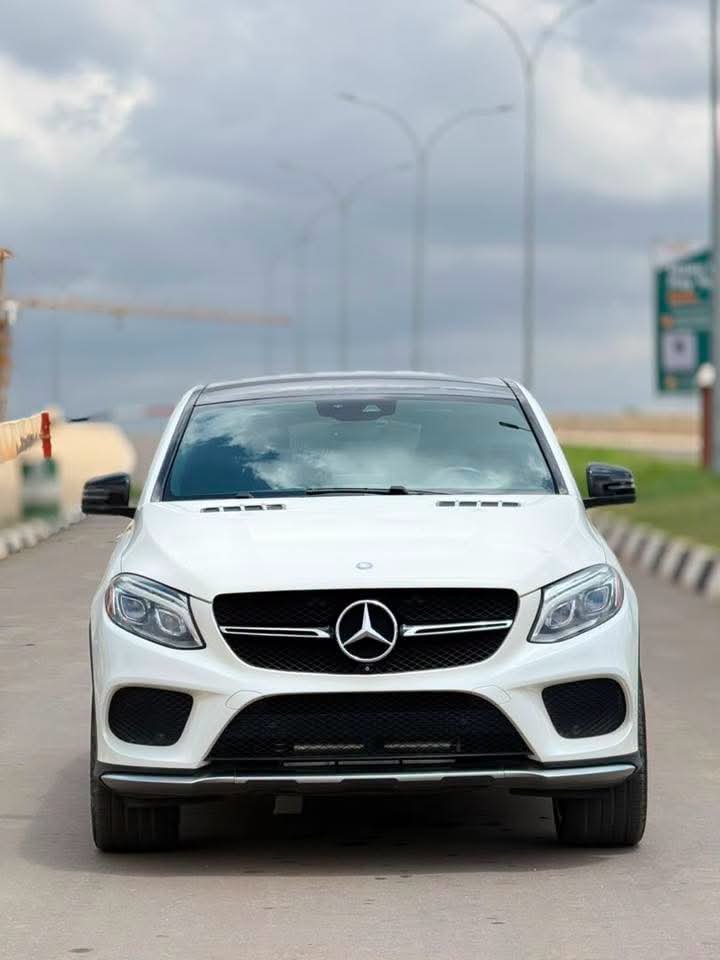 Prime_UsedAutos's tweet photo. 2017 Mercedes Benz GLE 43 AMG    
 (Black exterior exterior and black interior) 
Full option. 

With original custom duty - Is available 

- Nationwide delivery 🚚 
- Location: Port Harcourt 
DM https://t.co/3SrpQfOQJu