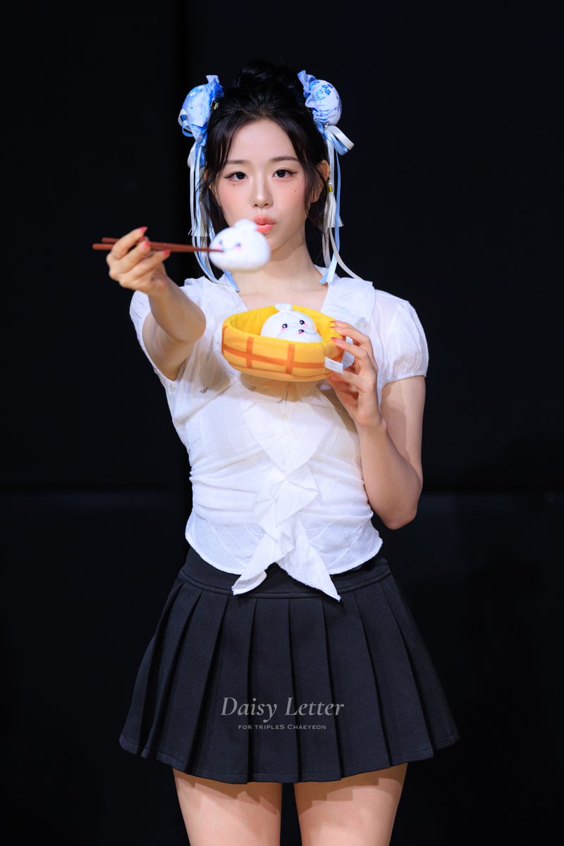 daisyletter1204's tweet photo. 260711 트리플에스

#김채연 #채연 #트리플에스 https://t.co/gFLSx0DAG2