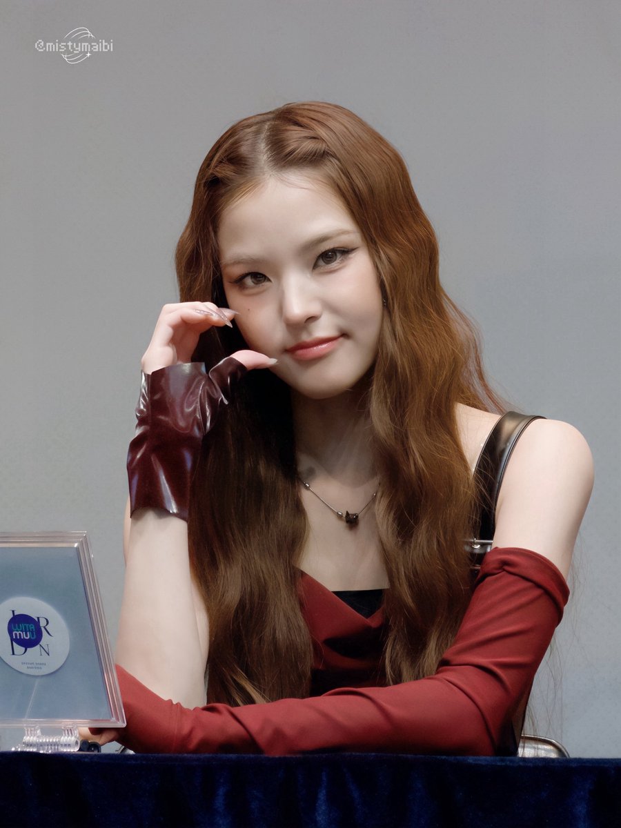 mistymaibi's tweet photo. 251017 WITHMUU

#MAI #마이 #IZNA #이즈나 #まい https://t.co/JPwGLzOAWj