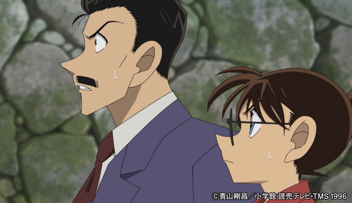 conan_file's tweet photo. 昨日の夜、小五郎のおじさんが酔っ払ってどこかに手帳を落としちゃったんだって!
ボクも一緒に探したんだけど、お寺の石段の途中のベンチにいたおじいさんとおばあさんが手帳を拾ってくれてたみたい。
そしたら石段の上から声が聞こえてきて、男の人が一人転がり落ちてきたんだ!
さらに上の方から男の人が現れて、もう一人被害者がいるって言うんだけど…!?

TVオリジナル
「転げ落ちてきた男」このあとすぐ!
