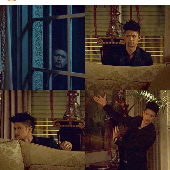 Lily05181987's tweet photo. Sometimes I wonder how a character as cool, powerful, and badass as Magnus manages to be so funny without even opening his mouth... (and when he does start talking, it's even better!) #MagnusBane #Shadowhunters #SaveShadowhunters #ReturnToTheShadows https://t.co/5jGkco8edG