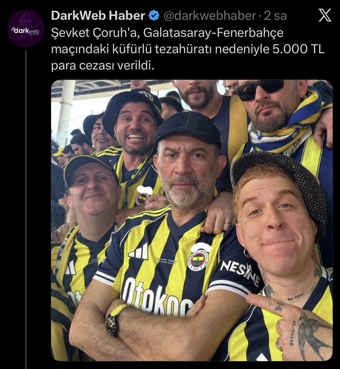 SaracogluSports's tweet photo. DarkWeb Haber, Fenerbahçe arması üzerindeki yıldızları sansürlemiş.

Biz de anasının a*ını sansürleyelim engel.
@darkwebhaber https://t.co/07f7BV1Bcp