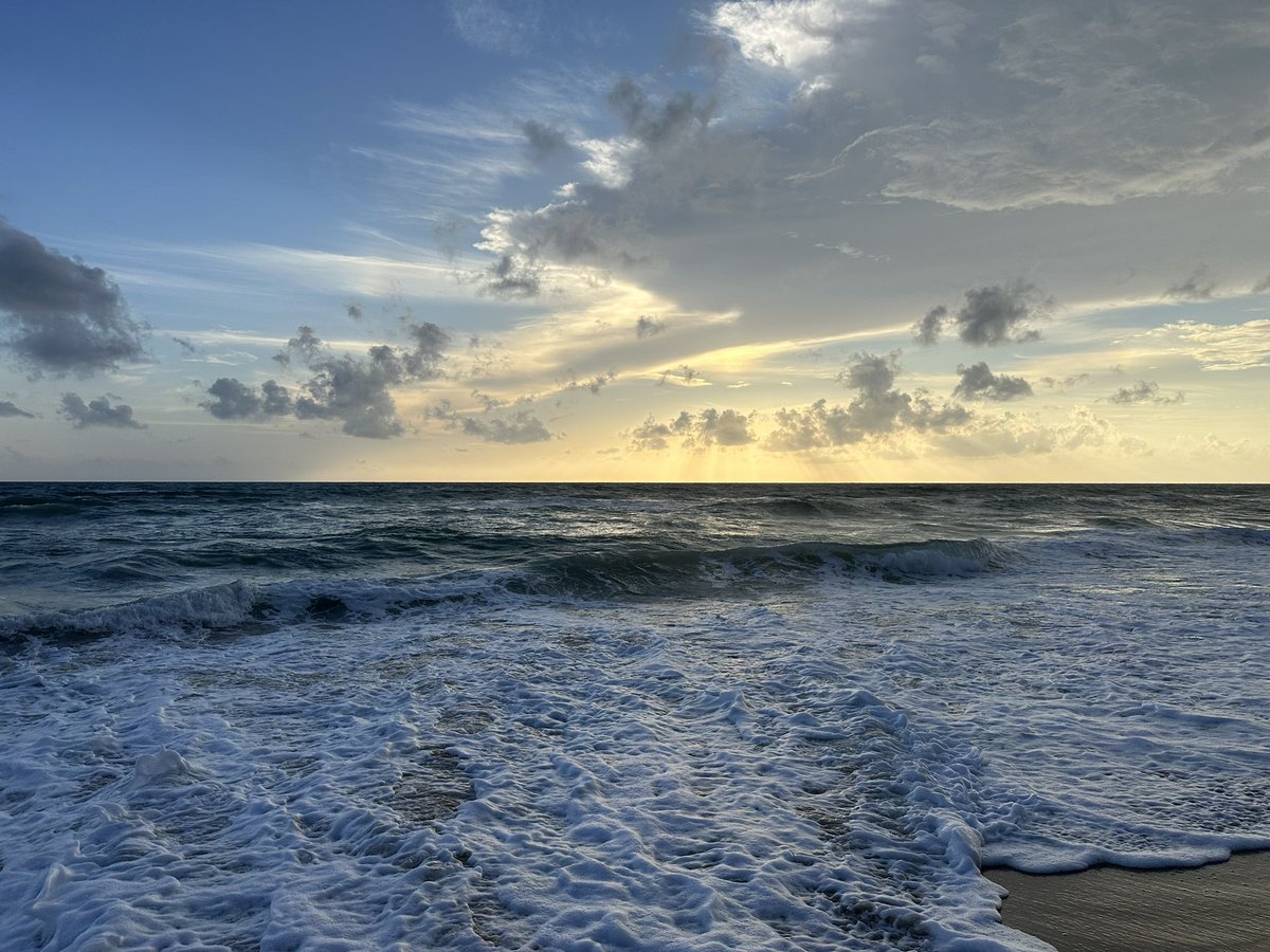 Rosefk2k's tweet photo. Natai beach 🌊🩵 https://t.co/S1qSeXmg0G
