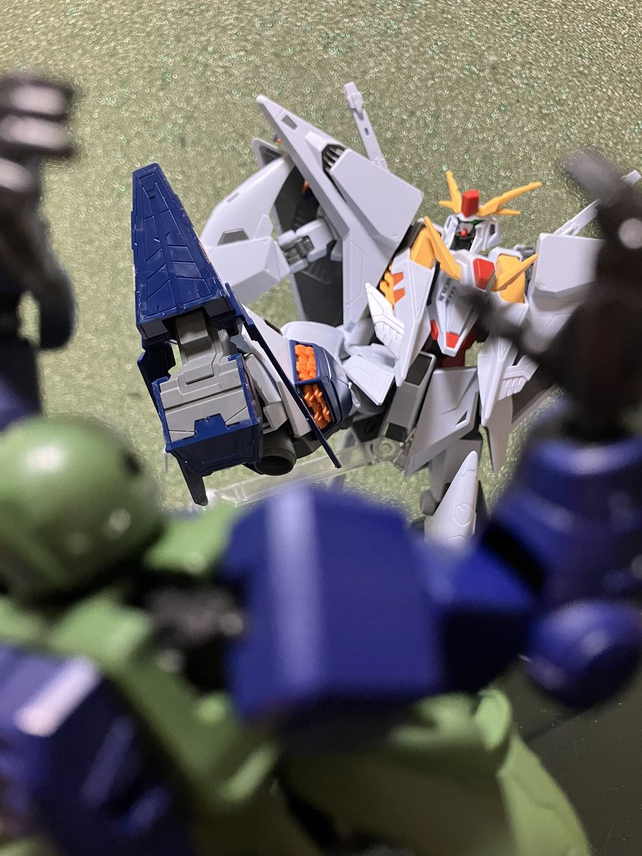 Rxj7xxx's tweet photo. #ガンプラ #ガンダム 
#ガンプラ好きと繋がりたい
世代格差 https://t.co/fZbOS7wrQZ