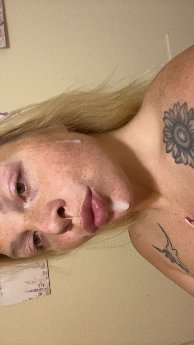BETA4BLACK's tweet photo. @hsnowgoddess014 Beg your goddess for a kiss https://t.co/fwLXoLCl6w