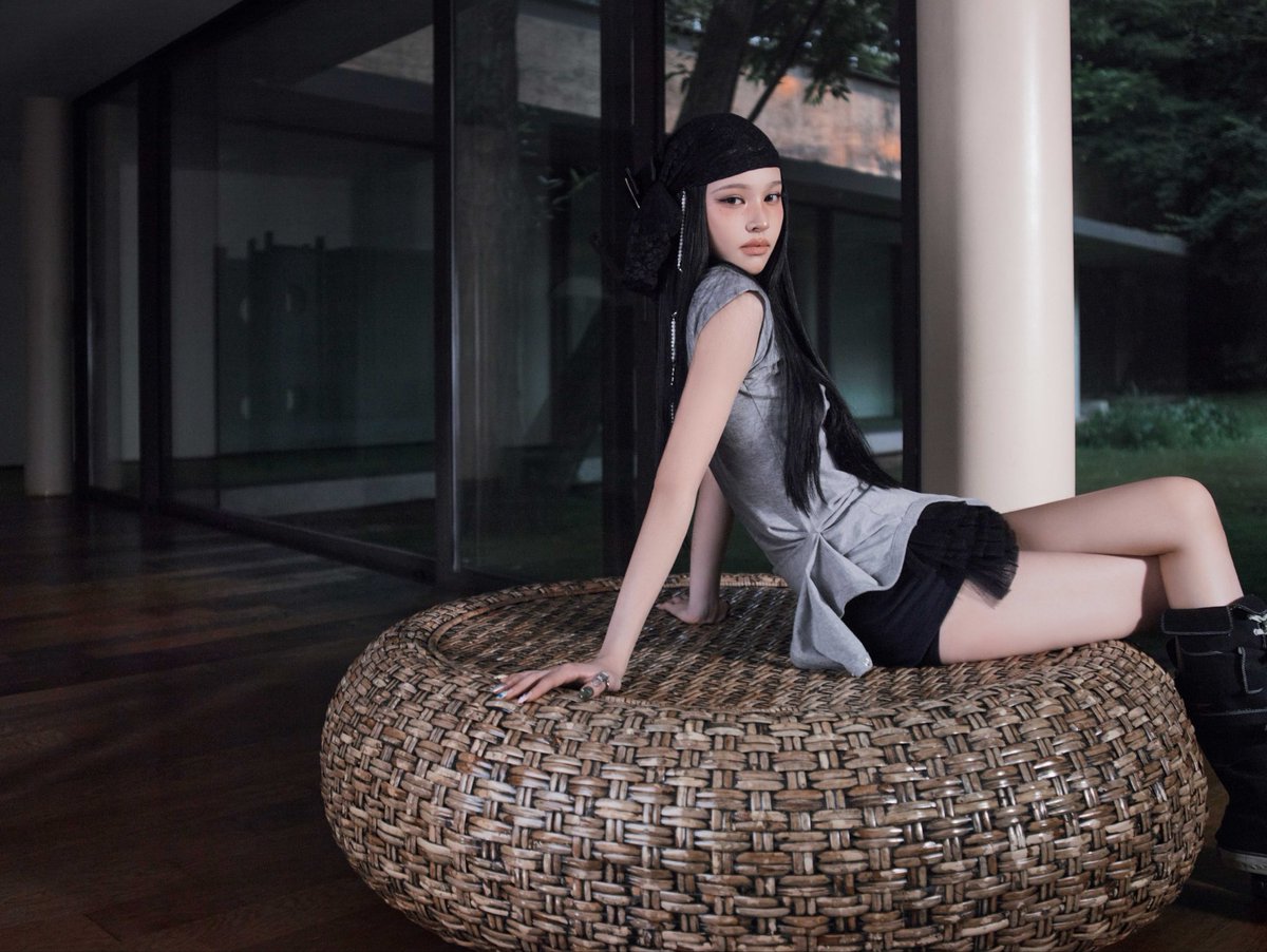 A2O_MAY's tweet photo. A2O MAY ‘Love Got Me Ooh’ CONCEPT PHOTO 

#CHENYU

2026. 07. 17. 12AM(EDT) | 1PM(KST)

#A2O #A2OMAY 
#Love_Got_Me_Ooh https://t.co/xd4Sc6mBX6