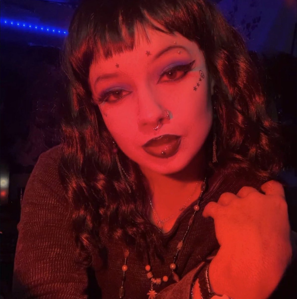 Crystal777star's tweet photo. Good morning simp💋 Mommy’s face makes you wanna drain your wallet completely dry for me today huh? 🖤 

Findom Findomme Paypig Beta Simp Loser https://t.co/j94WuS9pRD