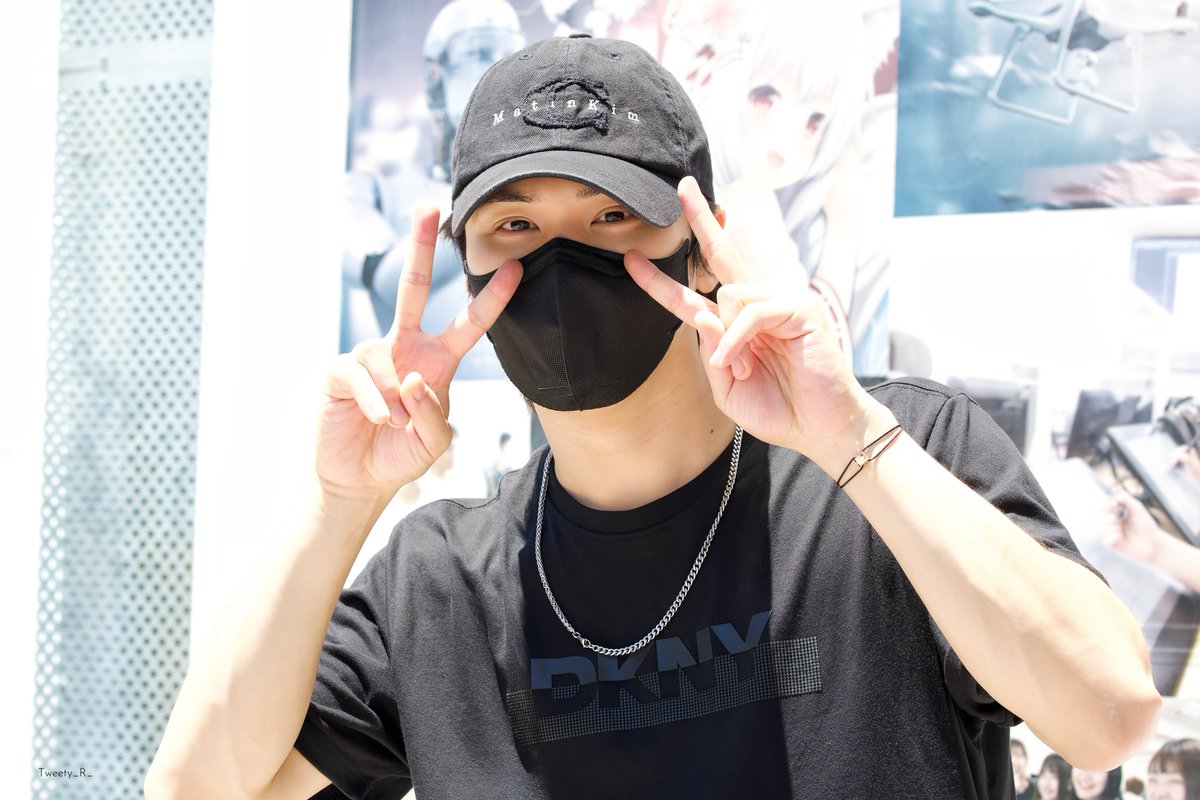 tweety_R_'s tweet photo. 260711

✌🏻🩶

#라키 #ROCKY https://t.co/AAApb5yMvZ