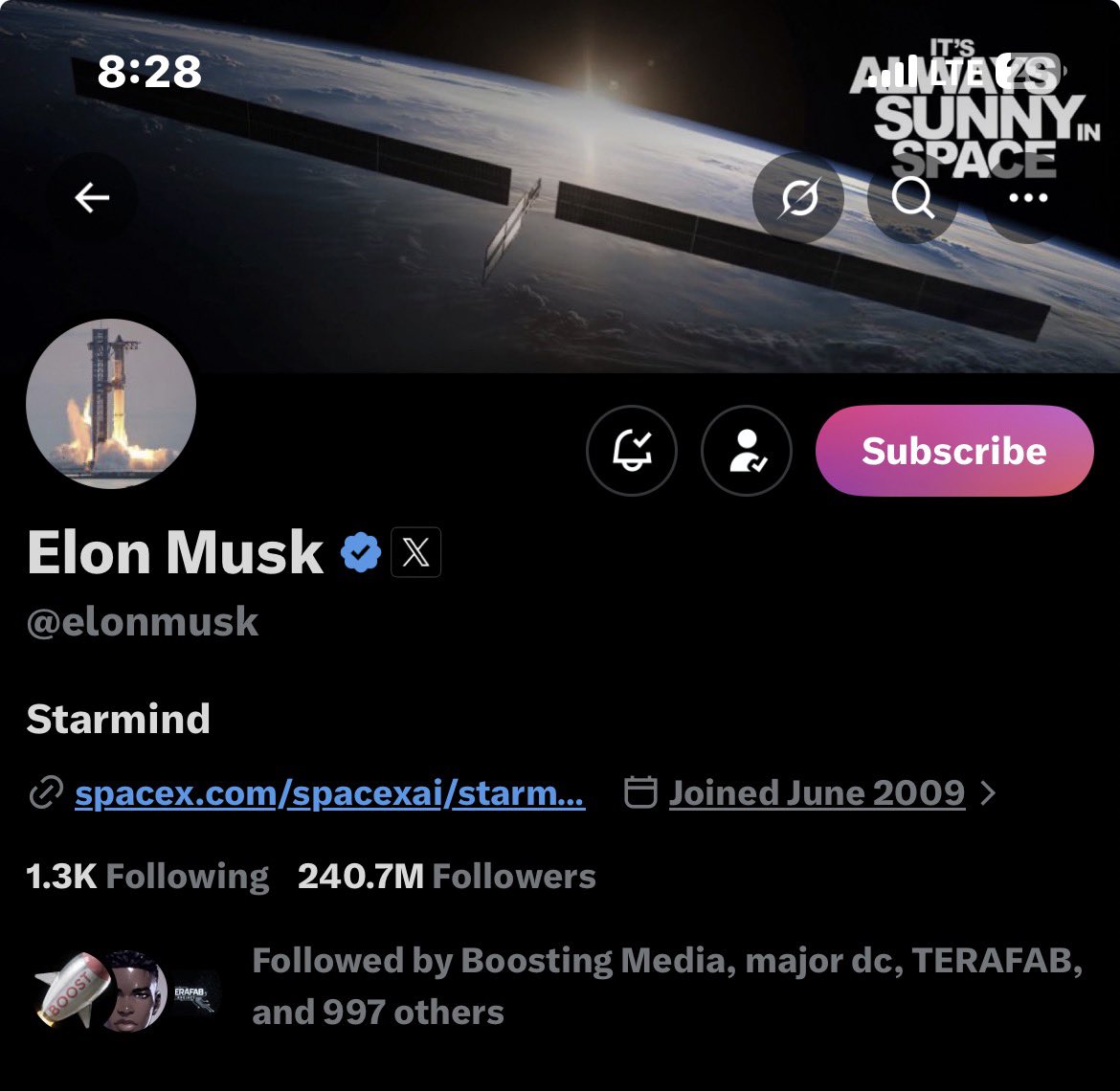 PECULIAR tweet media